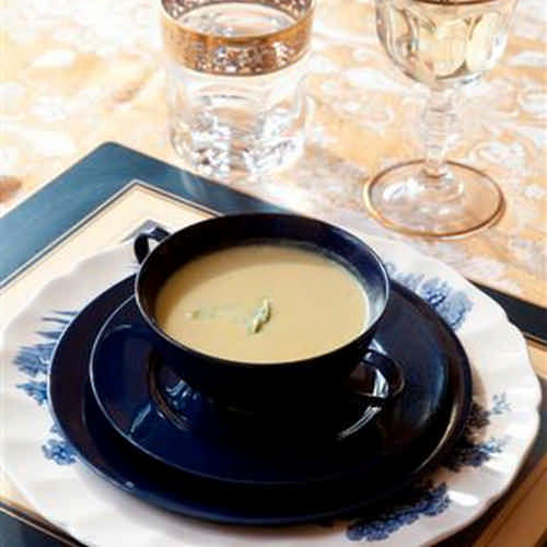 Crema de espárragos verdes a la trufa negra